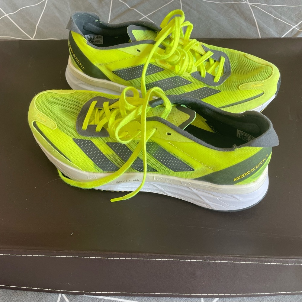 Adidas Boston 11 size 10